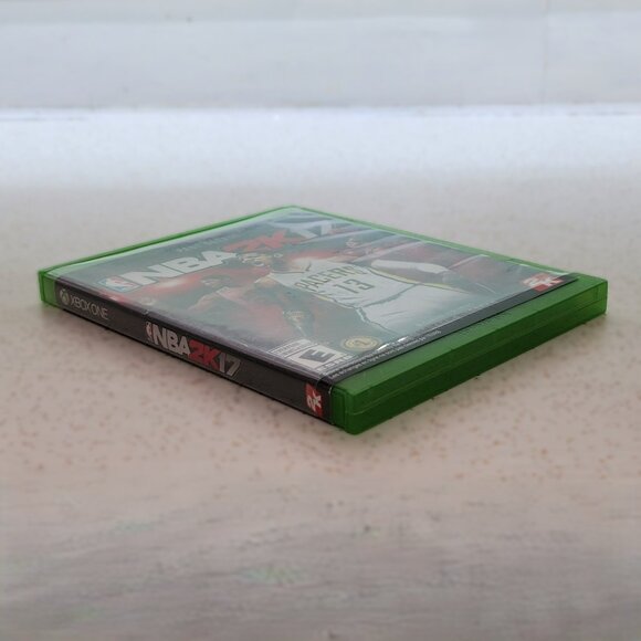 NBA 2K 17 for XBOX One CIB - Picture 4 of 4
